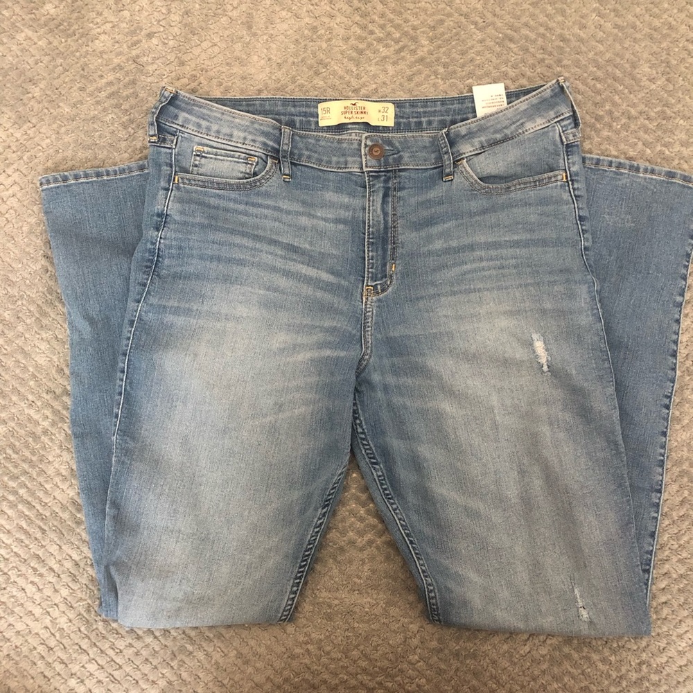 Hollister high-rise rip  jeans